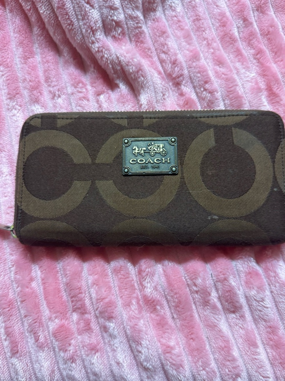 COACH Madison OP Art Signature Canvas Zip Around Wallet (REHAB WALLET)